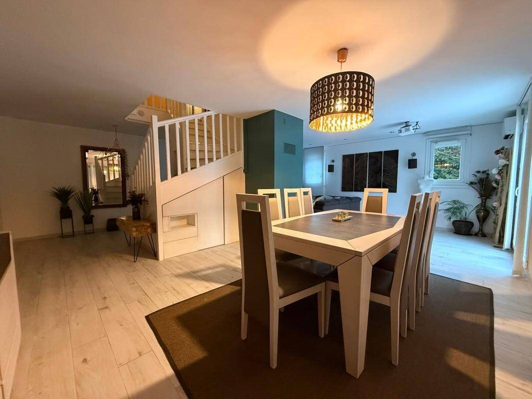 Maison à louer, 179m², Marolles-en-Brie