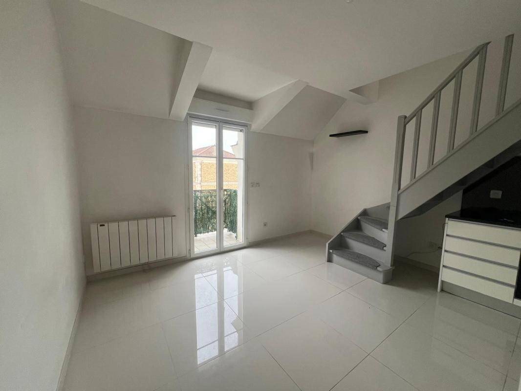 Appartement à louer, 34m², Villecresnes