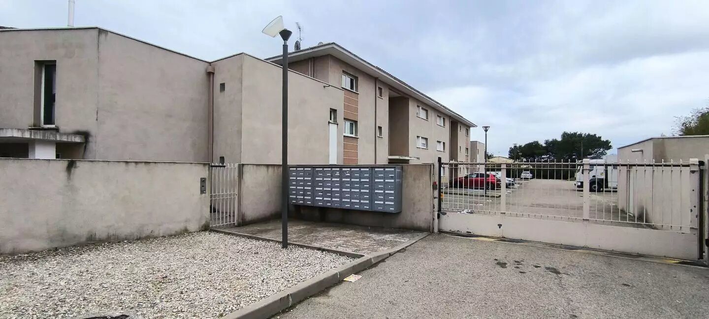 Appartement à vendre, 38m², Garons