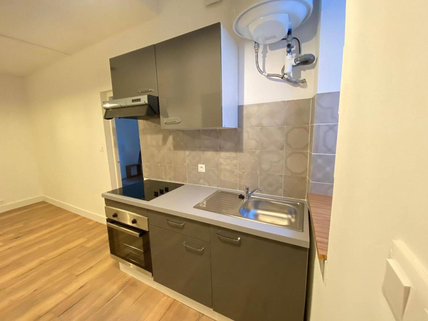 Appartement à louer, 37m², Nîmes