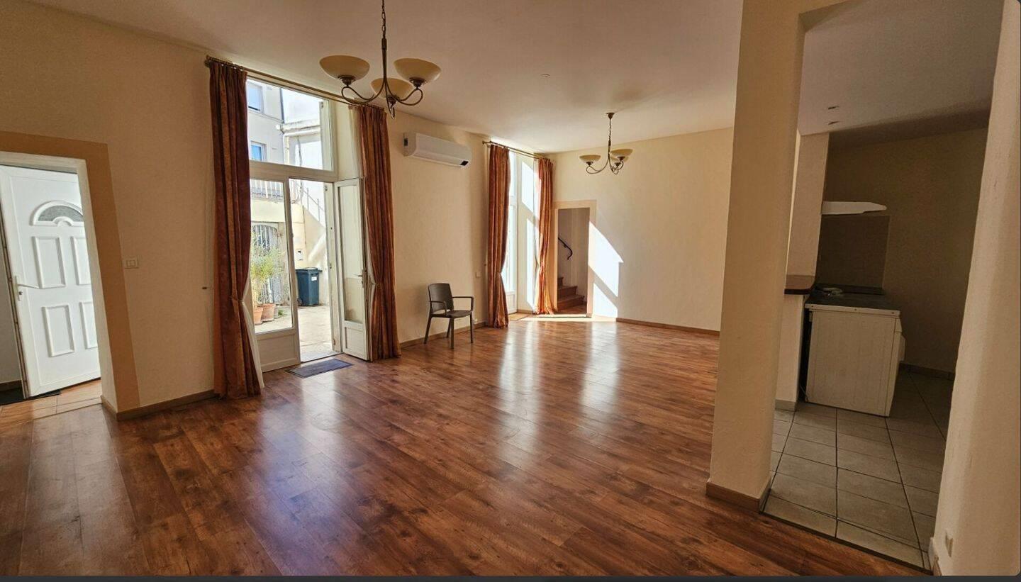 Appartement à vendre, 77m², Nîmes