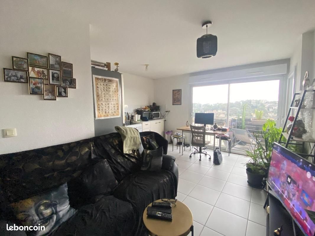 Appartement à louer, 43m², Nîmes