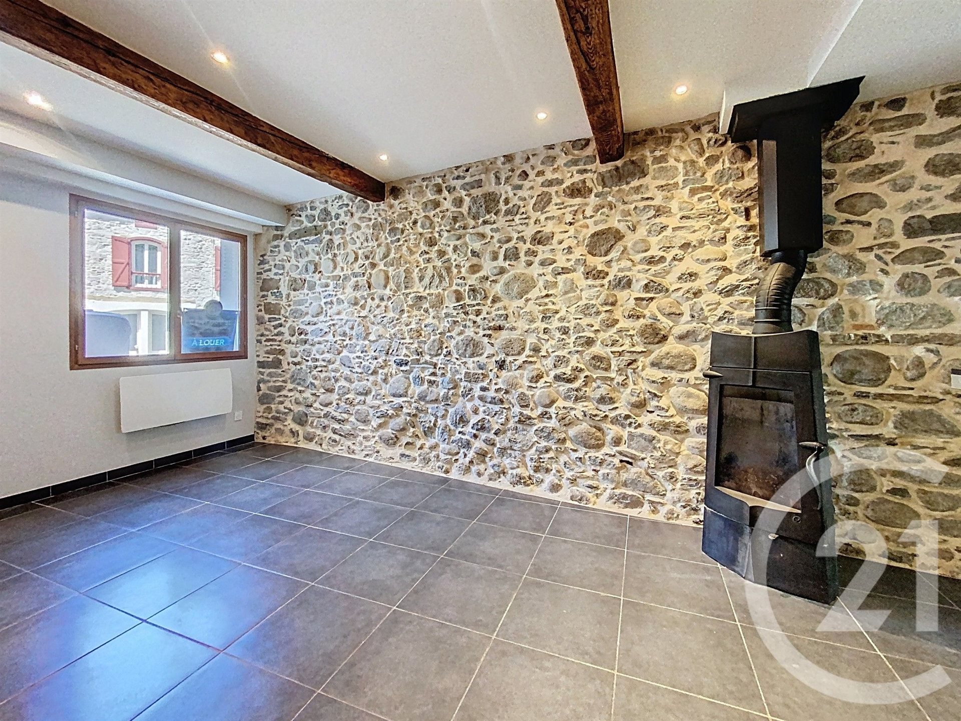 Maison à louer, 106m², Oust