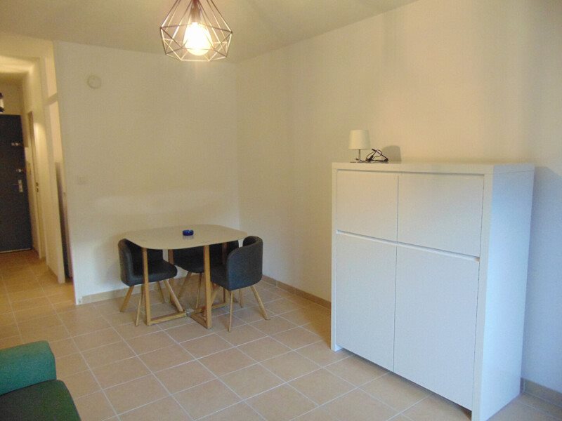 Appartement à vendre, 27m², Nîmes