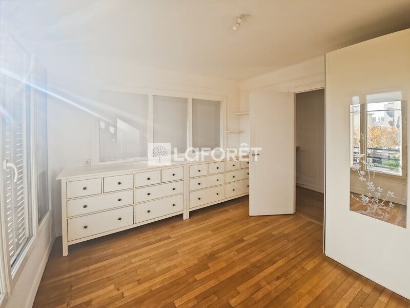 Appartement à louer, 65m², Paris 18ème