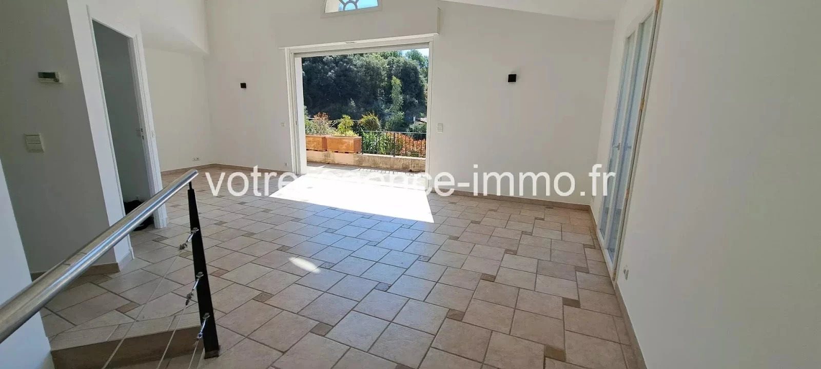 Maison à louer, 121m², Nice