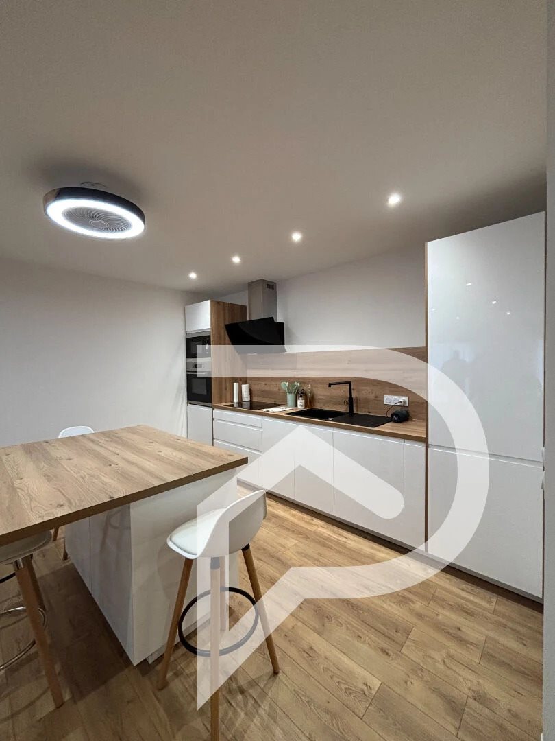 Maison à louer, 110m², Loupian