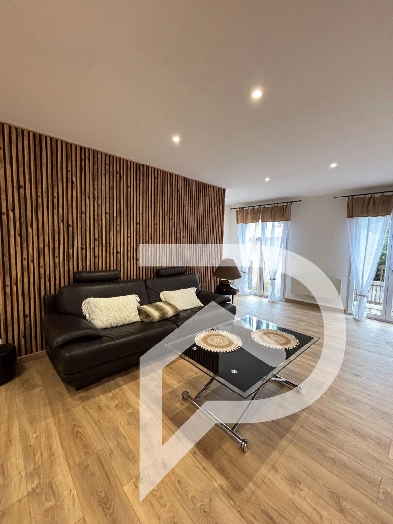 Maison à louer, 110m², Loupian