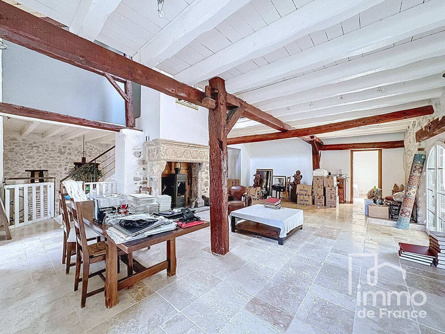 Maison à vendre, 270m², Chézery-Forens