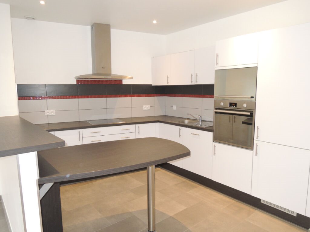 Maison à louer, 163m², Le Châtelet-sur-Retourne