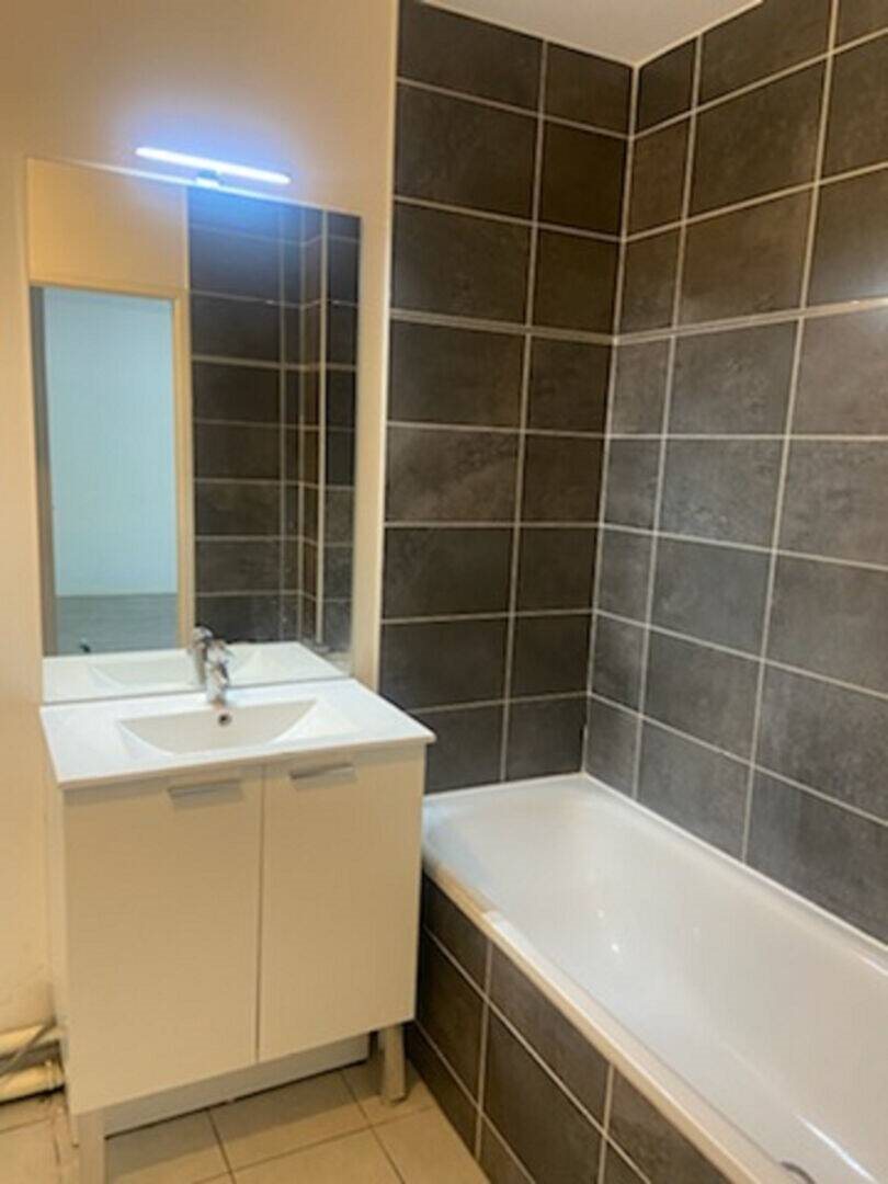 Appartement à louer, 39m², Cergy