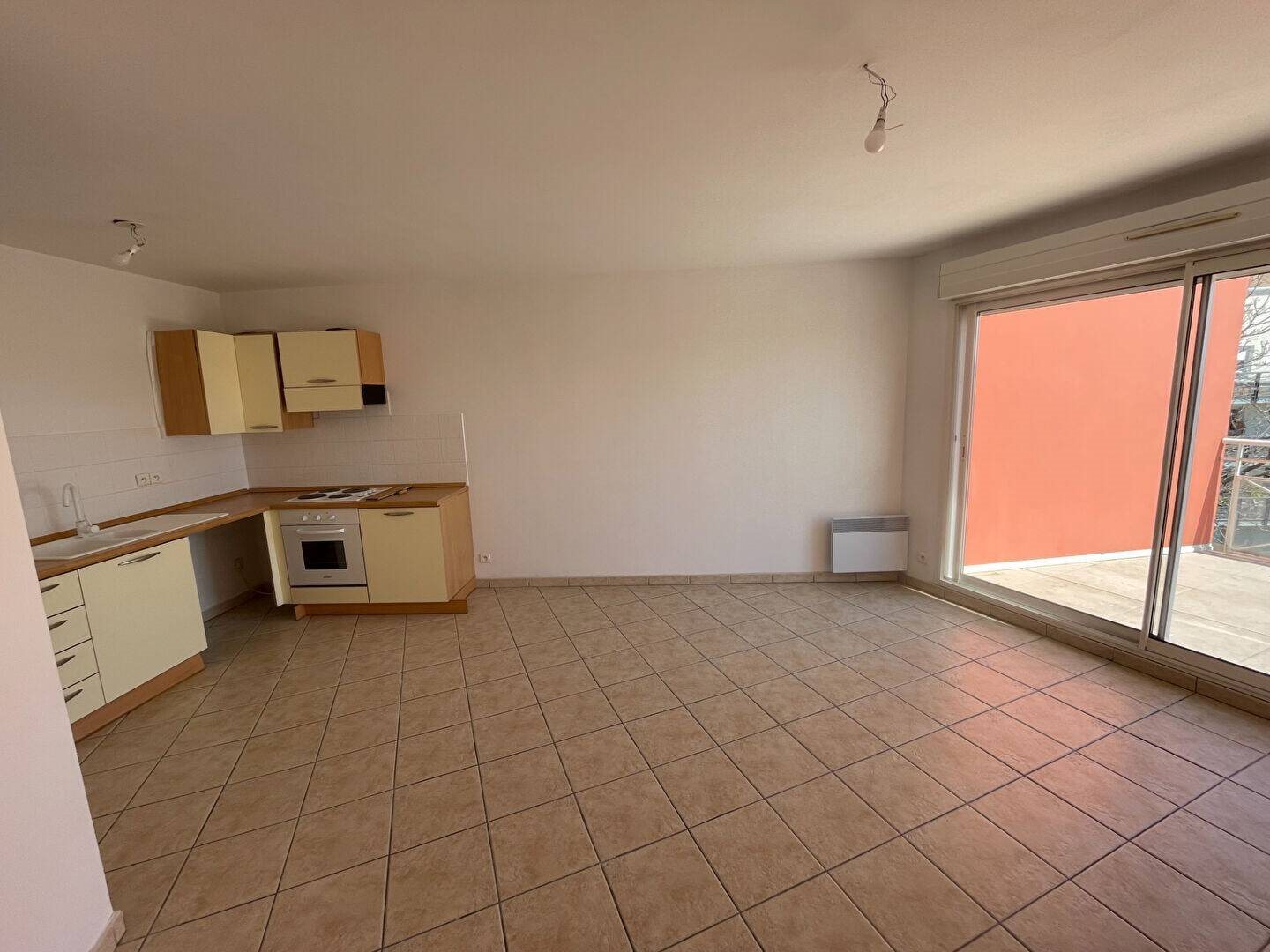 Appartement à louer, 42m², Nîmes