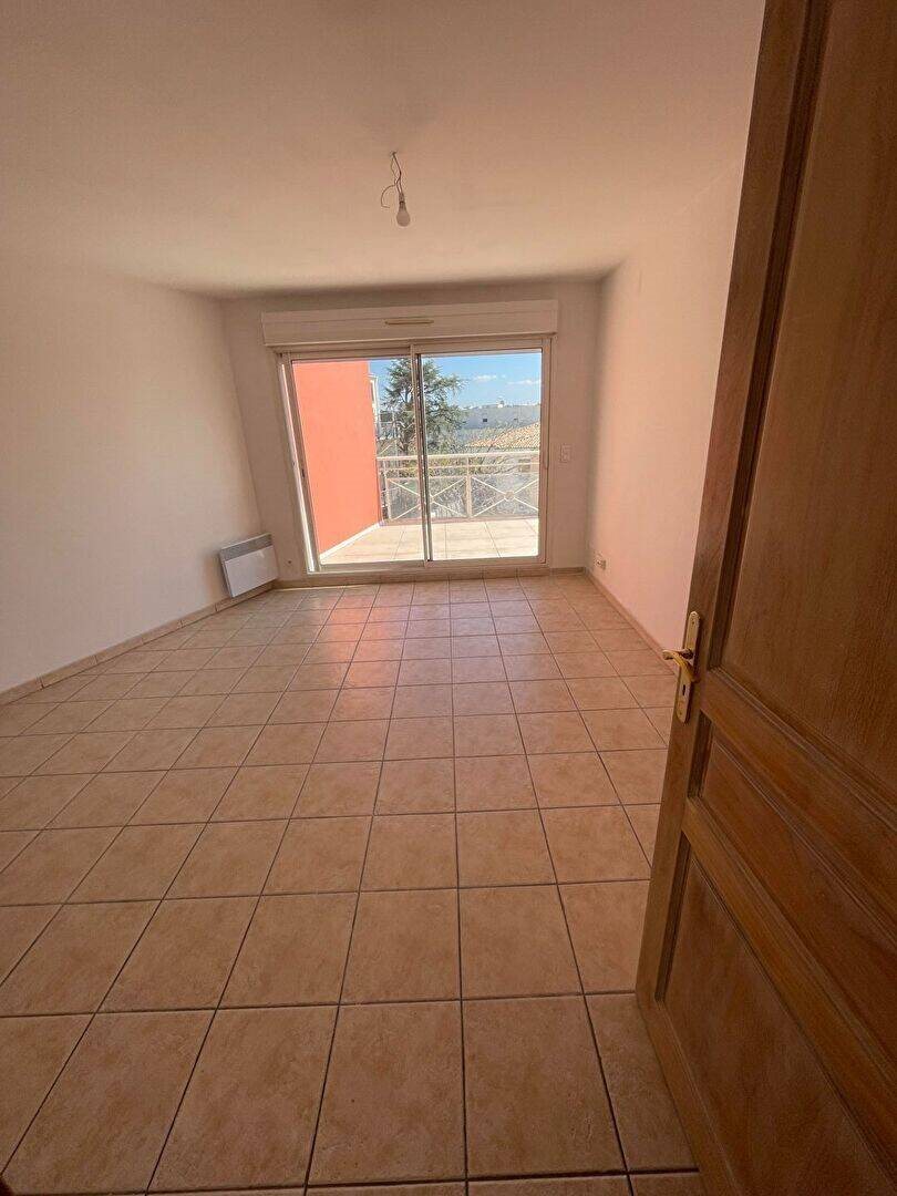Appartement à louer, 42m², Nîmes