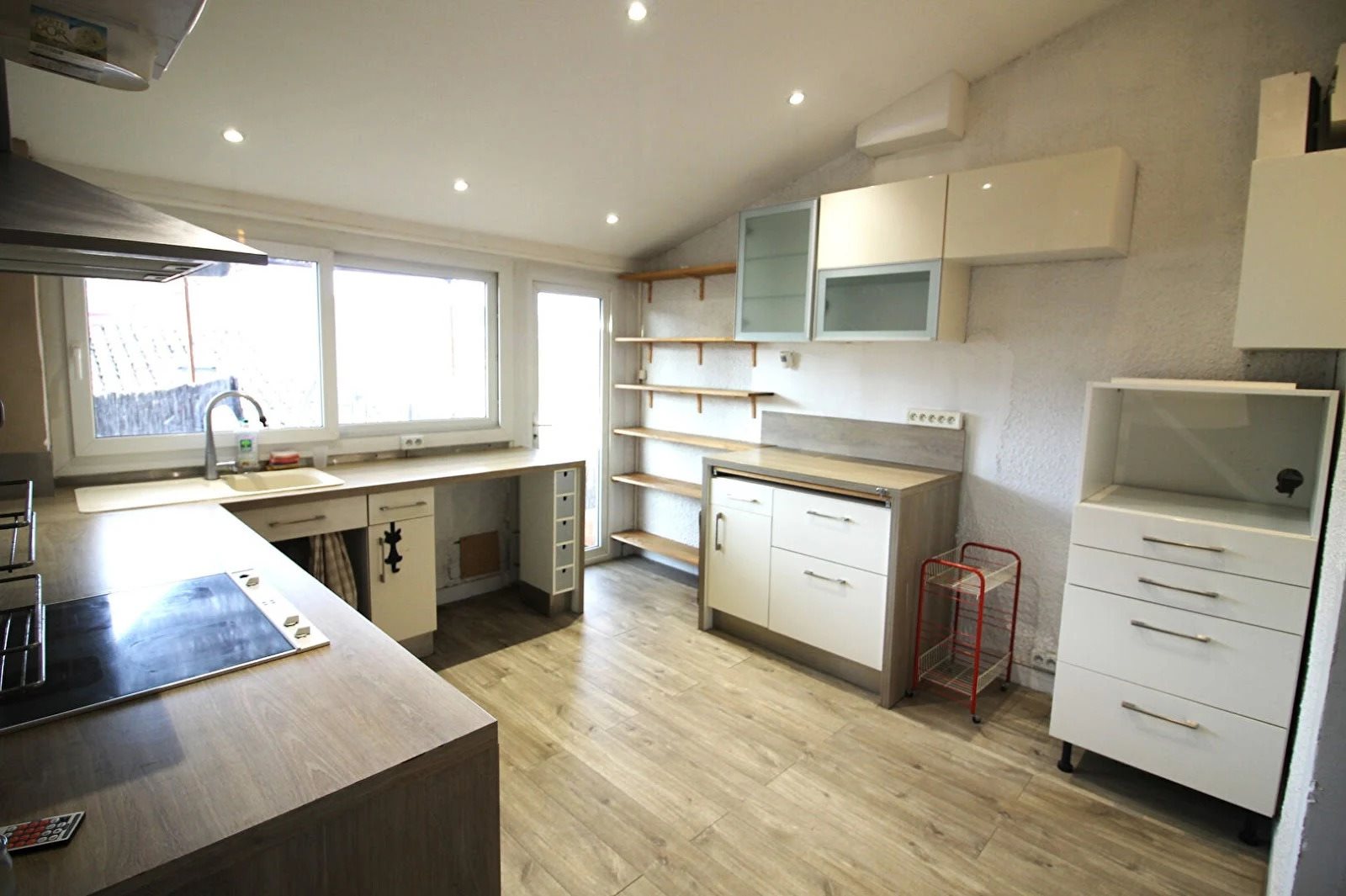 Appartement à louer, 78m², Nîmes