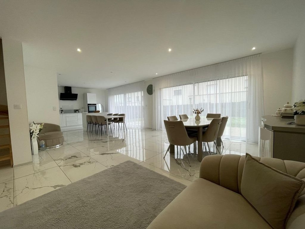 Maison à vendre, 152m², Vern-sur-Seiche