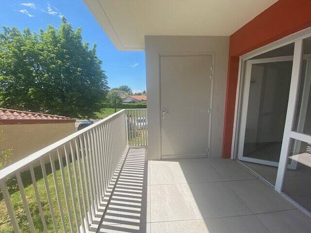 Appartement à louer, 68m², Péronnas