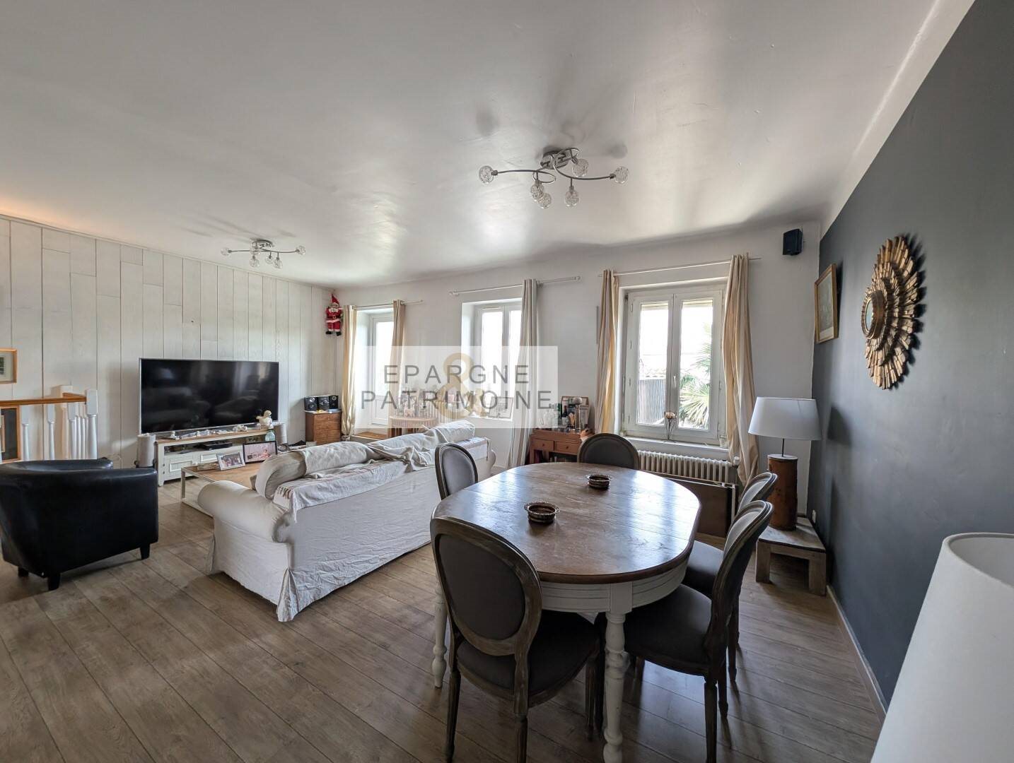 Appartement à vendre, 270m², Saint-Laurent-de-Mure