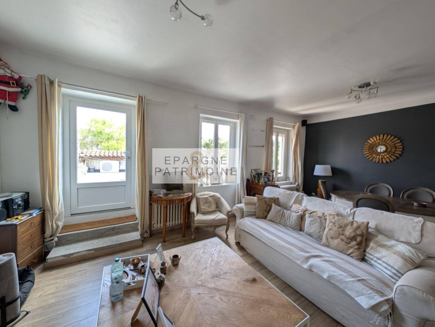 Appartement à vendre, 270m², Saint-Laurent-de-Mure