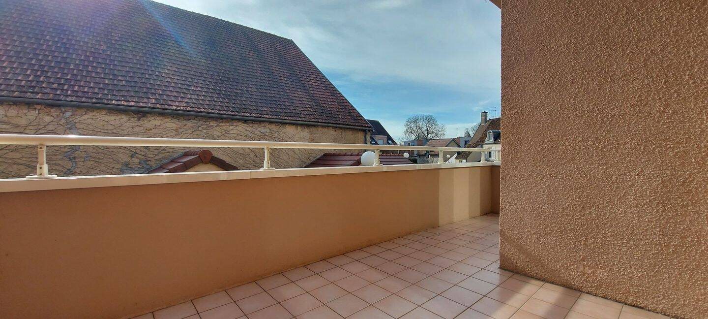Appartement à louer, 74m², Longvic