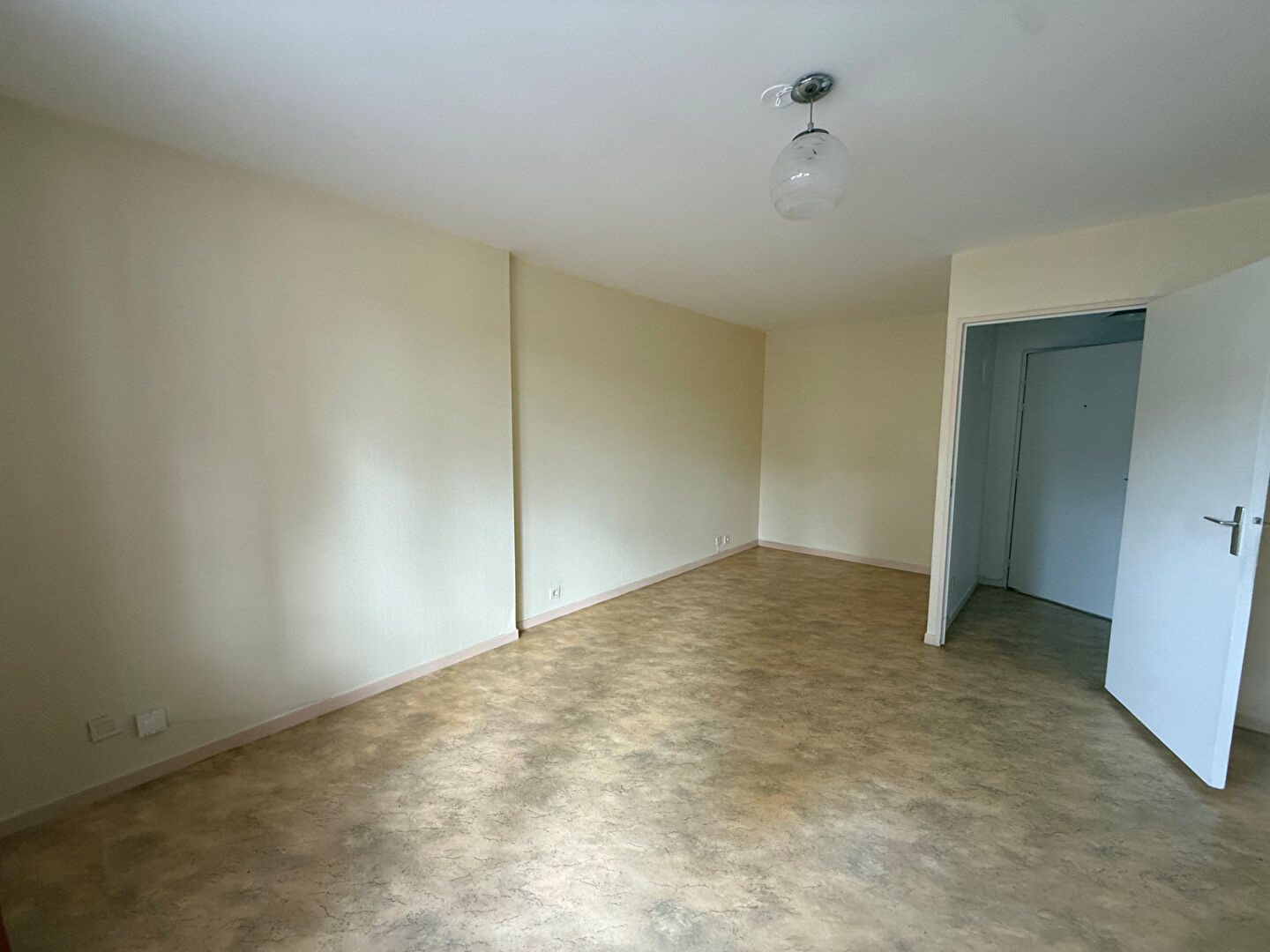 Appartement à louer, 32m², Rungis