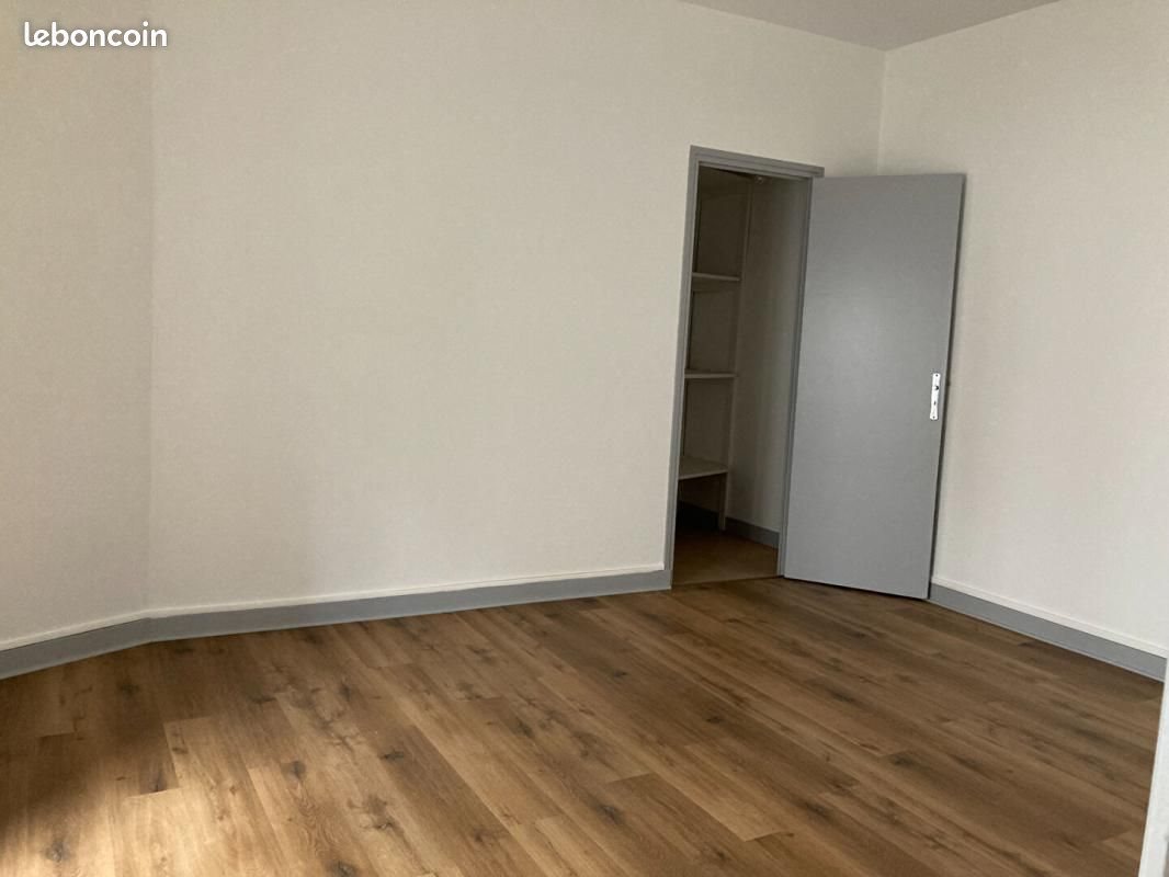 Appartement à louer, 59m², Saint-Flour