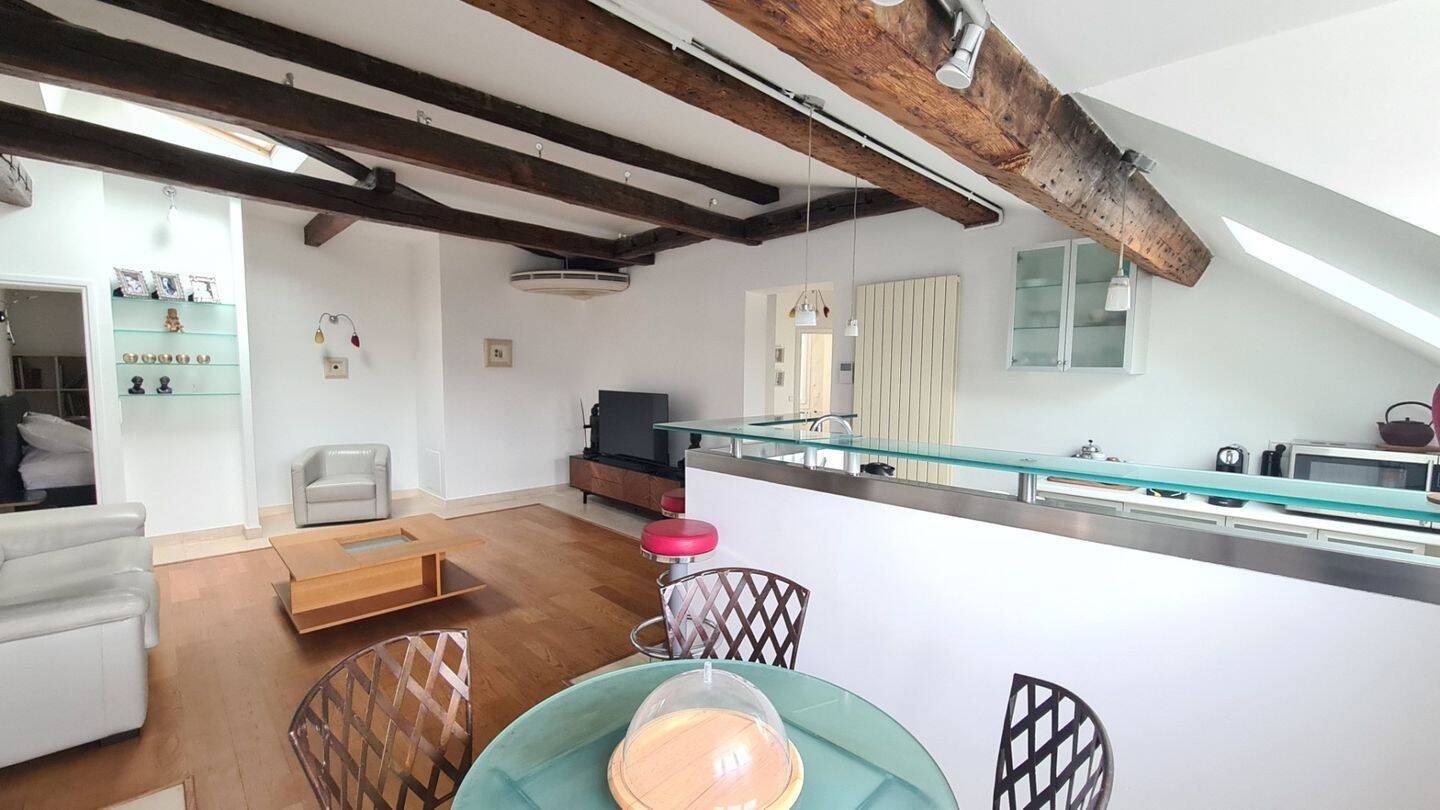 Appartement à louer, 81m², Paris 9ème