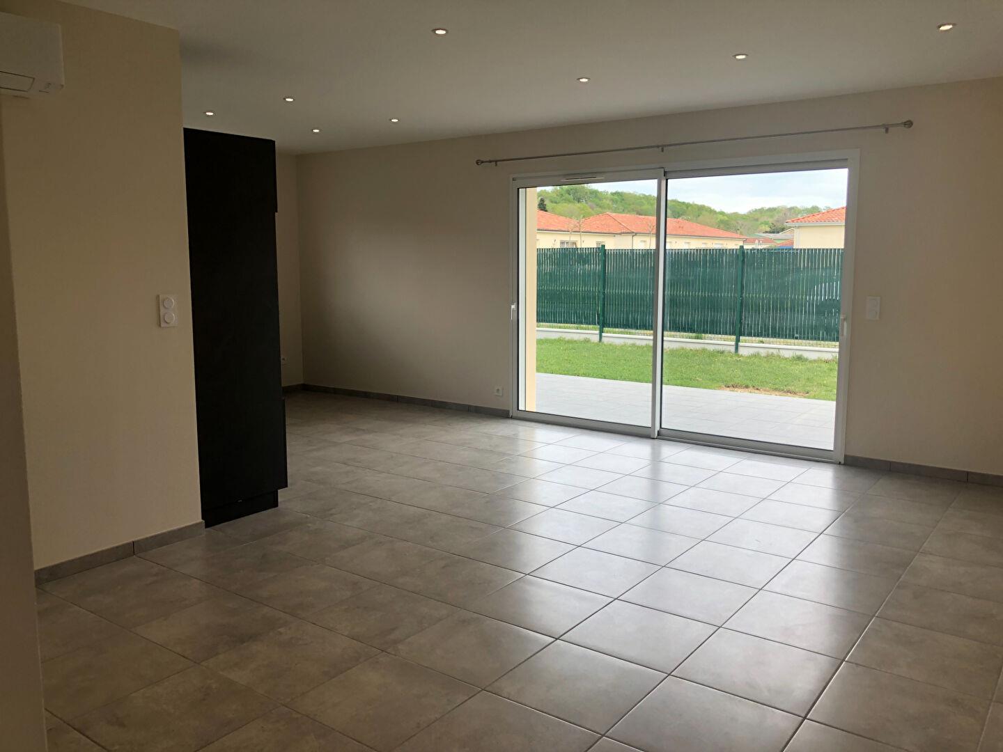 Maison à louer, 92m², Amou