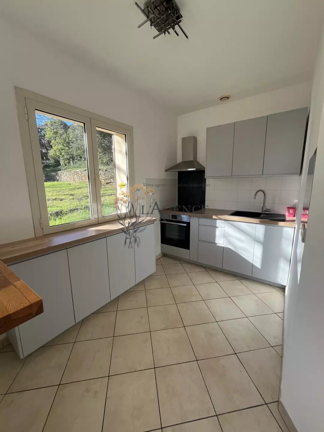 Maison à louer, 43m², Bastia