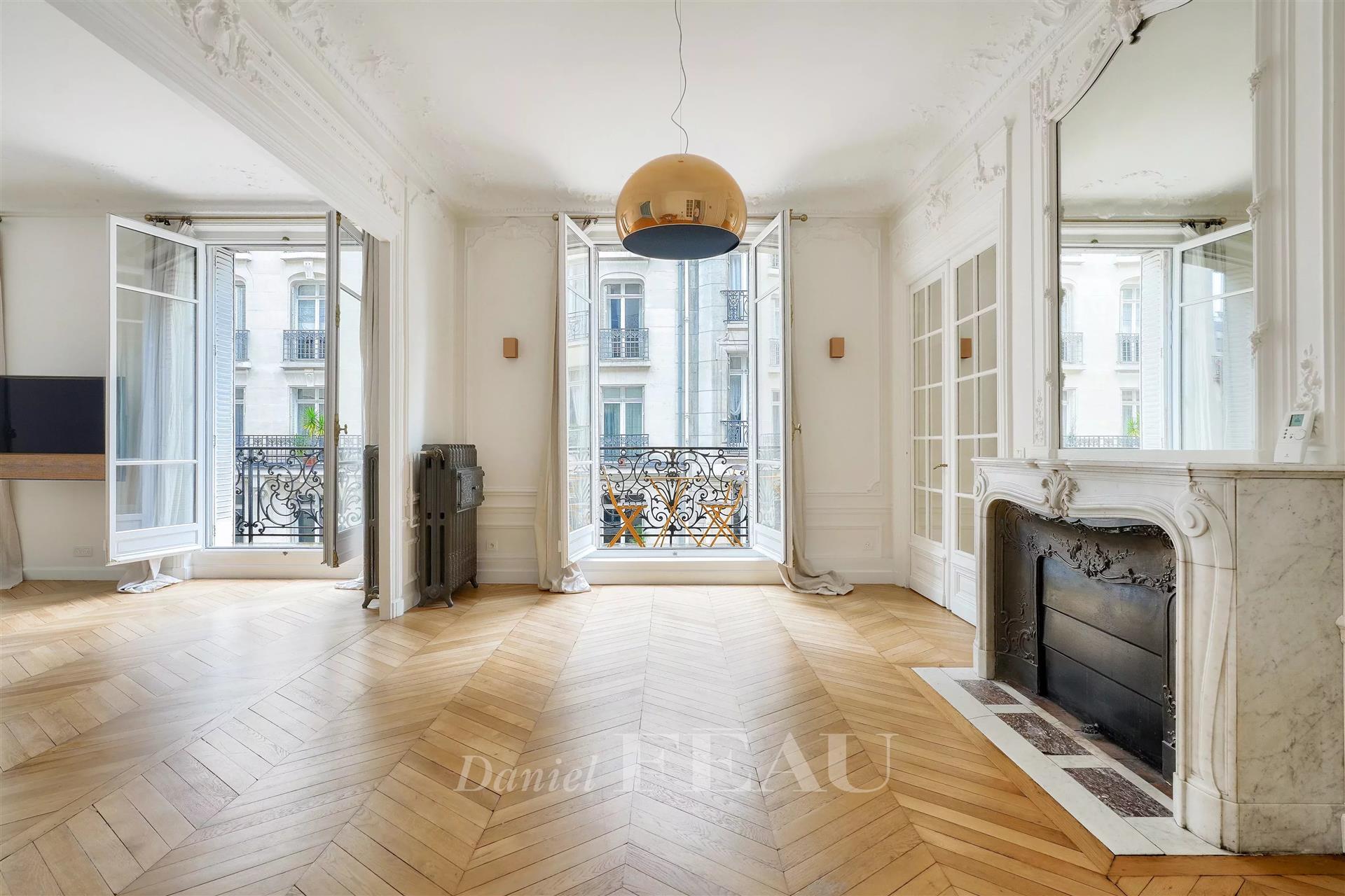 Appartement à louer, 240m², Paris 17ème