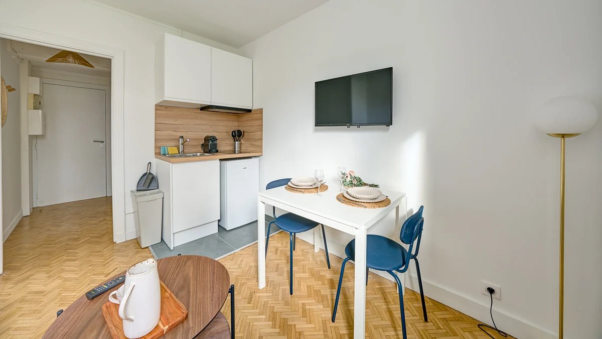 Appartement à louer, 16m², Paris 15ème