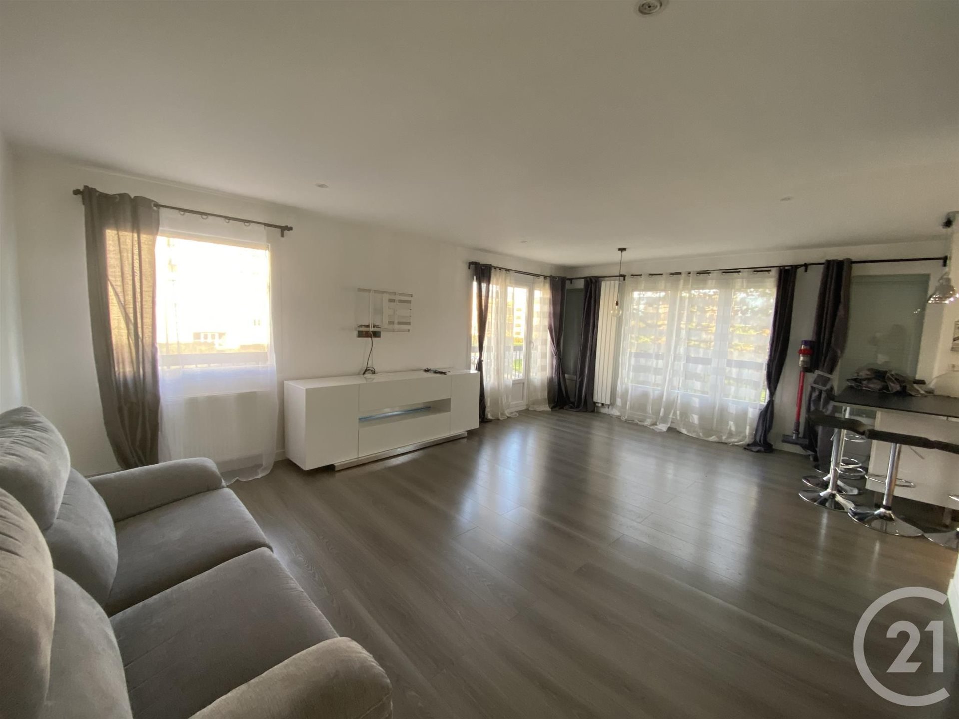 Appartement à louer, 74m², Maurepas