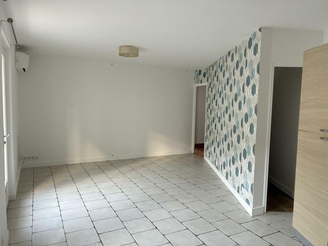 Maison à louer, 68m², Bellegarde