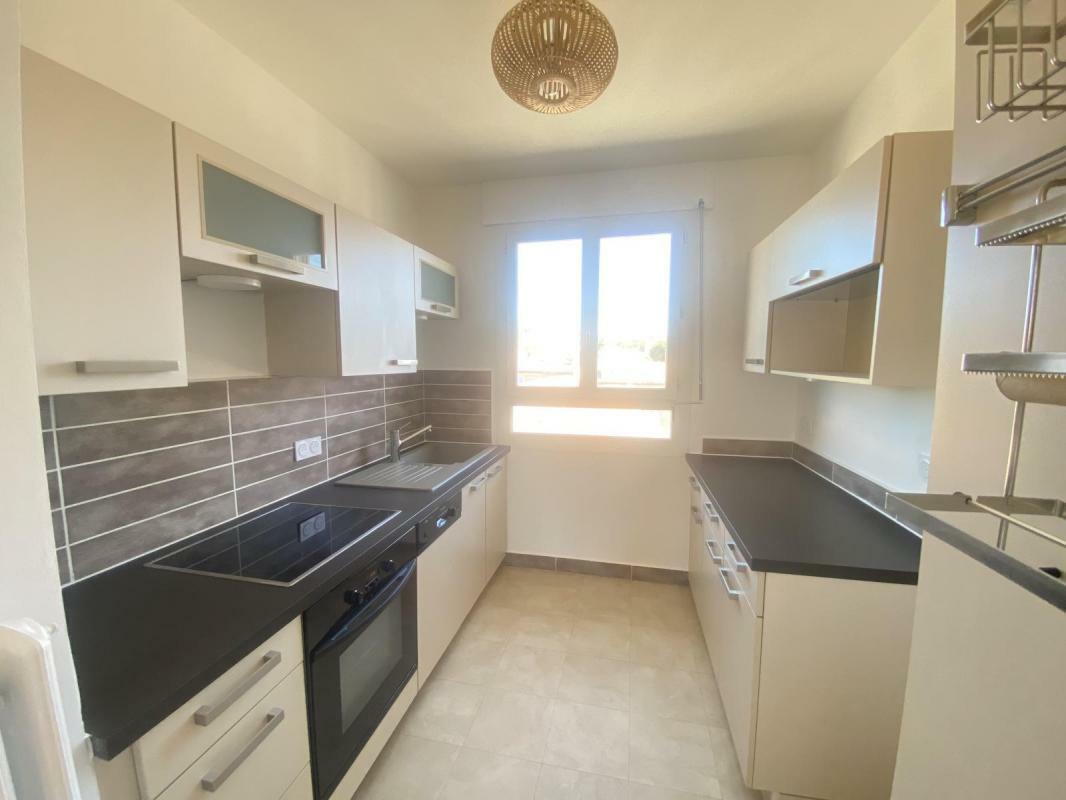 Appartement à louer, 76m², Nîmes