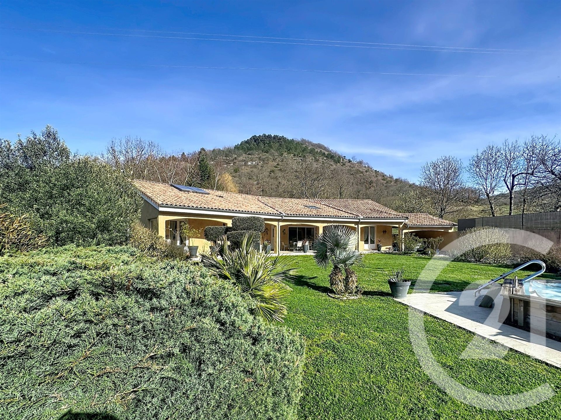 Maison à vendre, 156m², Ségura