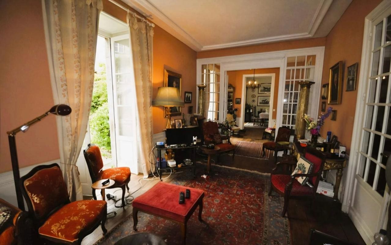 Maison à vendre, 364m², Saint-Yrieix-la-Perche