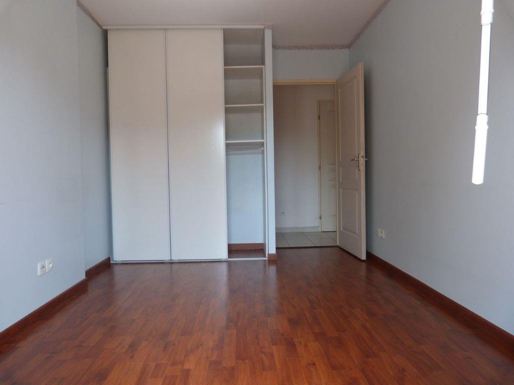 Appartement à louer, 74m², Grigny