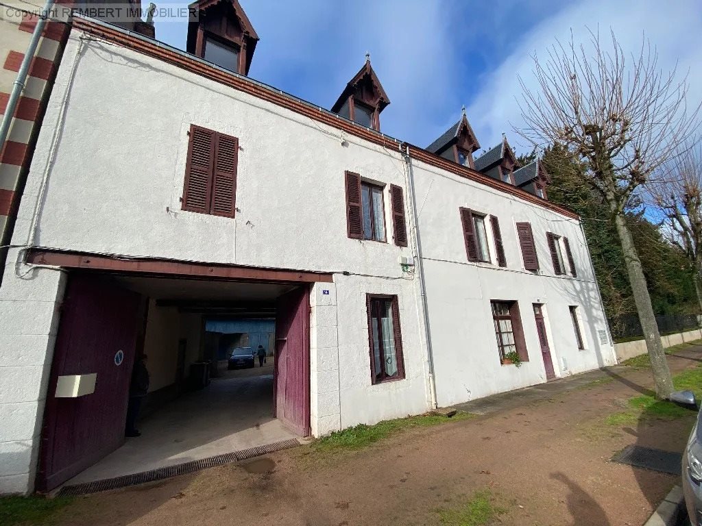 Appartement à vendre, 395m², Lapalisse