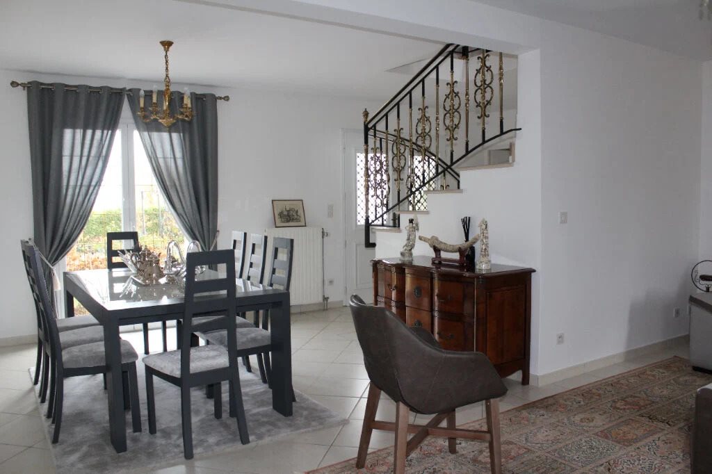 Maison à louer, 145m², Chevannes