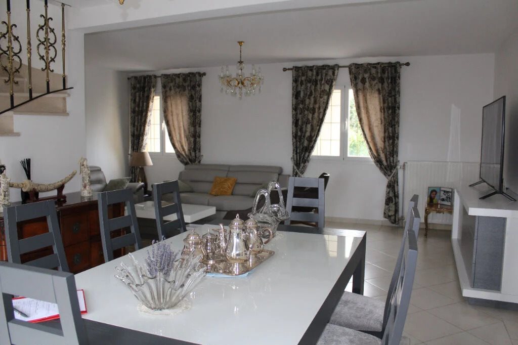 Maison à louer, 145m², Chevannes