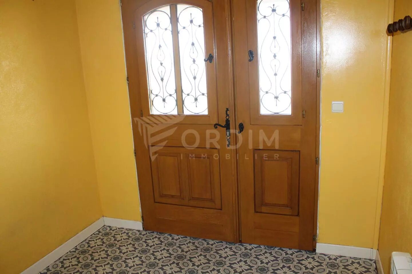 Maison à louer, 88m², Lézinnes