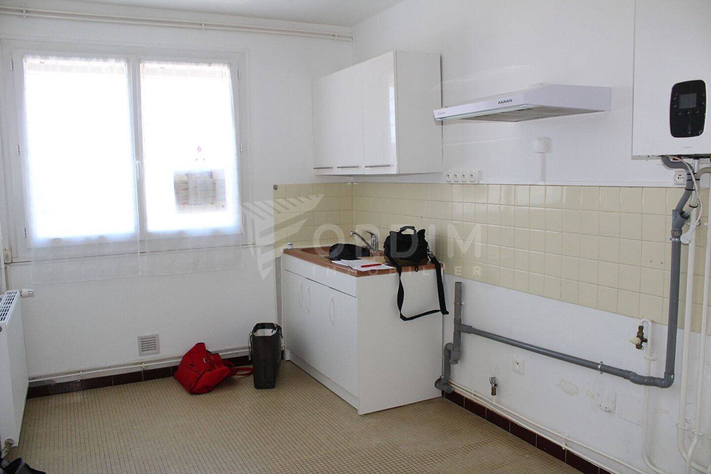 Appartement à louer, 61m², Auxerre