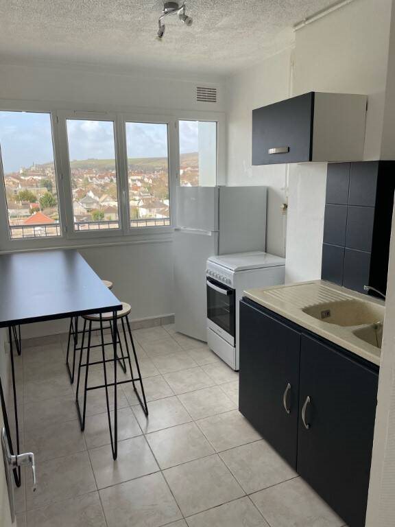 Appartement à louer, 68m², Joigny