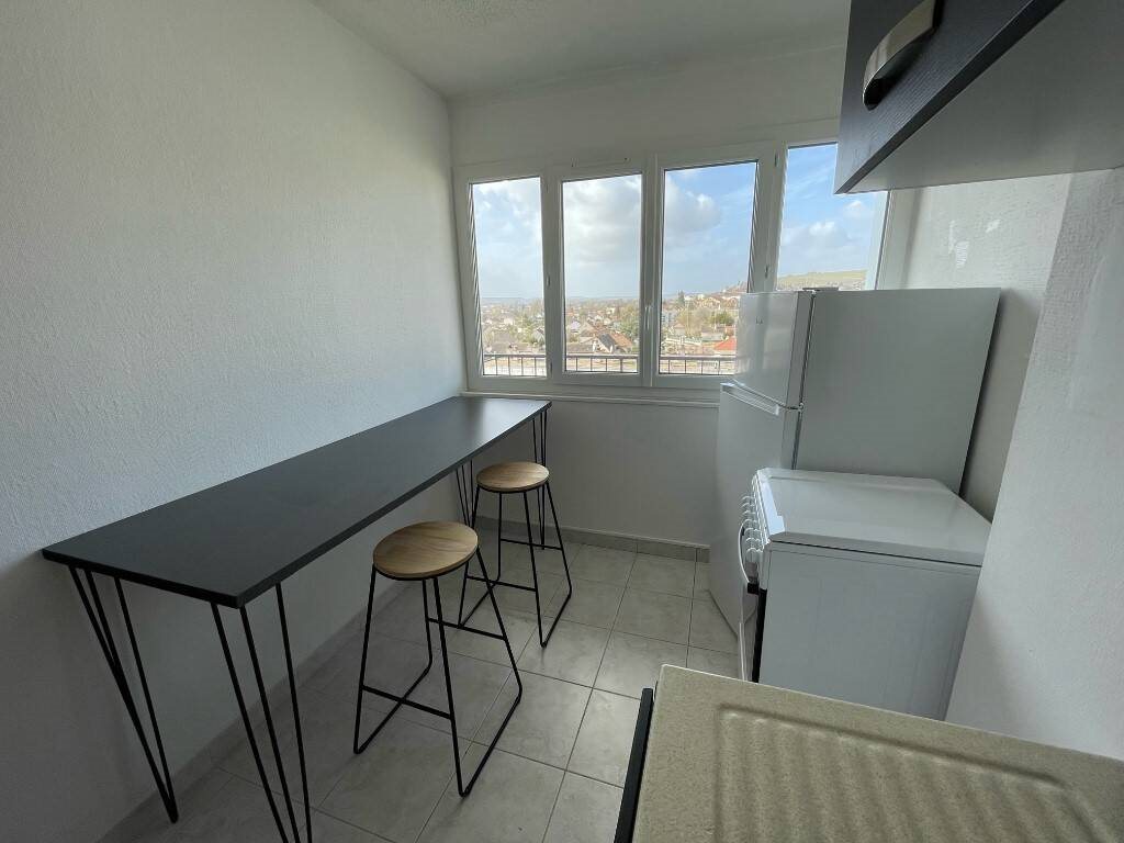 Appartement à louer, 68m², Joigny