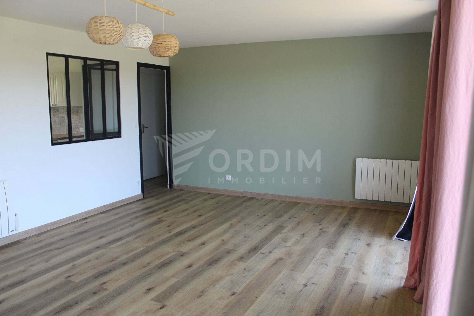 Maison à louer, 81m², Chevannes