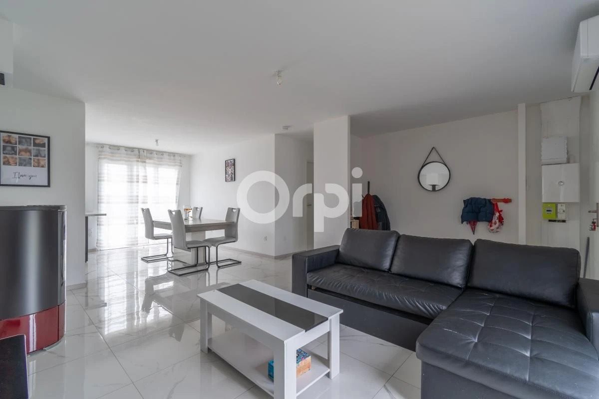 Maison à vendre, 107m², Bétheniville