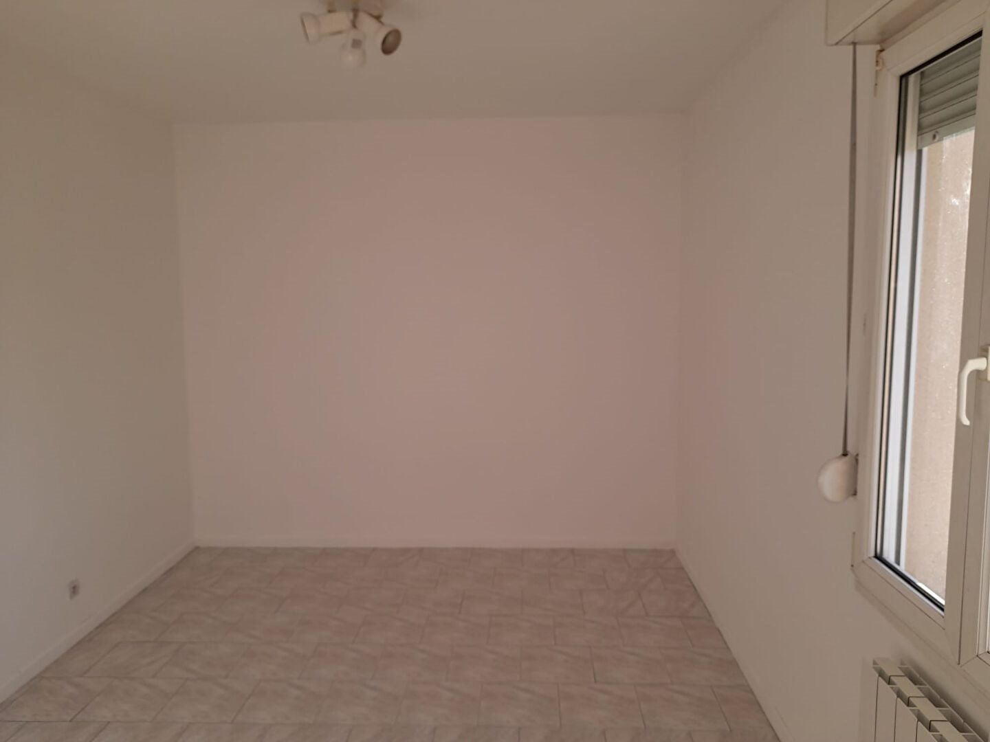Appartement à louer, 33m², Neuf-Marché