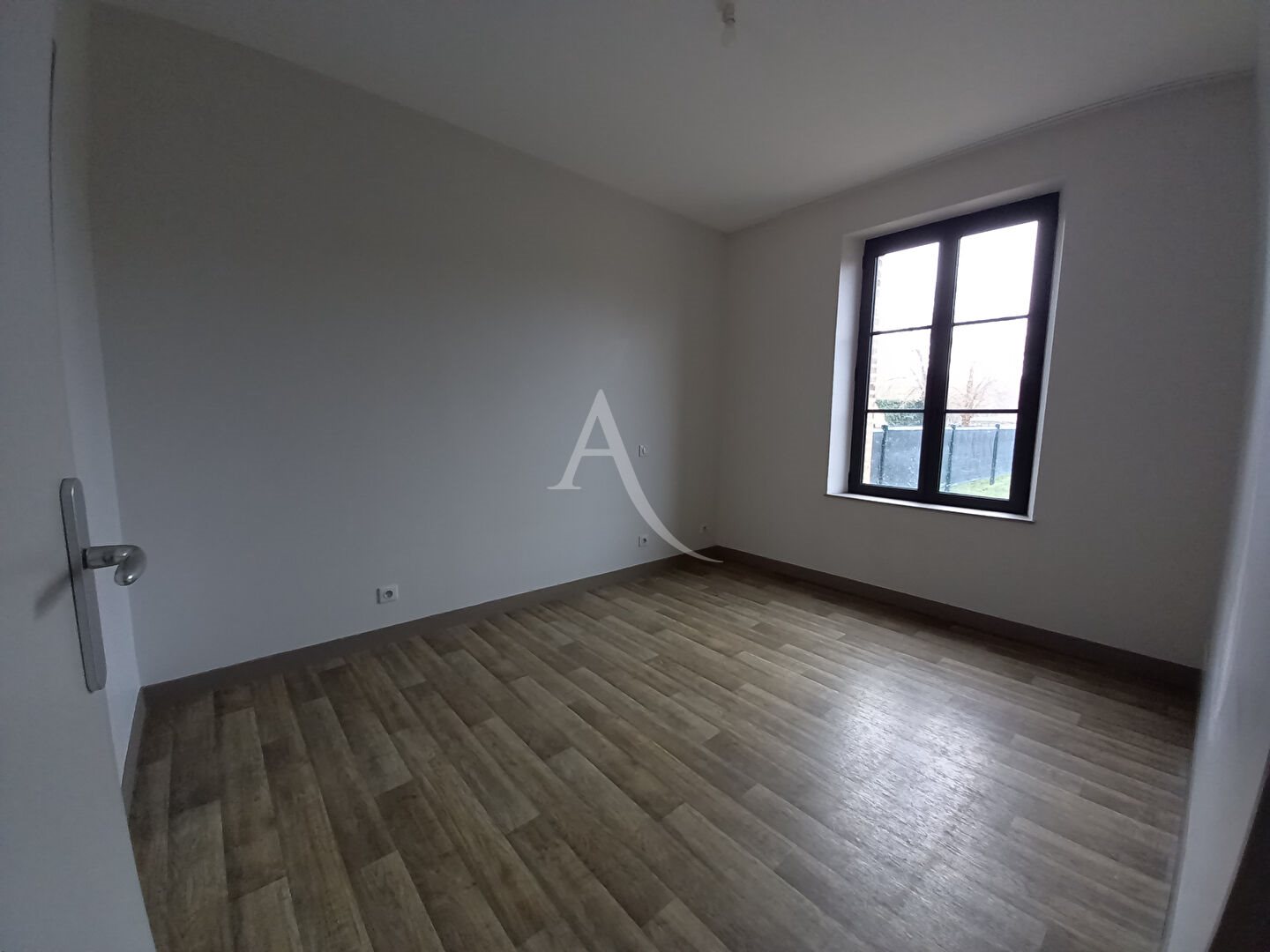 Appartement à louer, 34m², Trie-Château