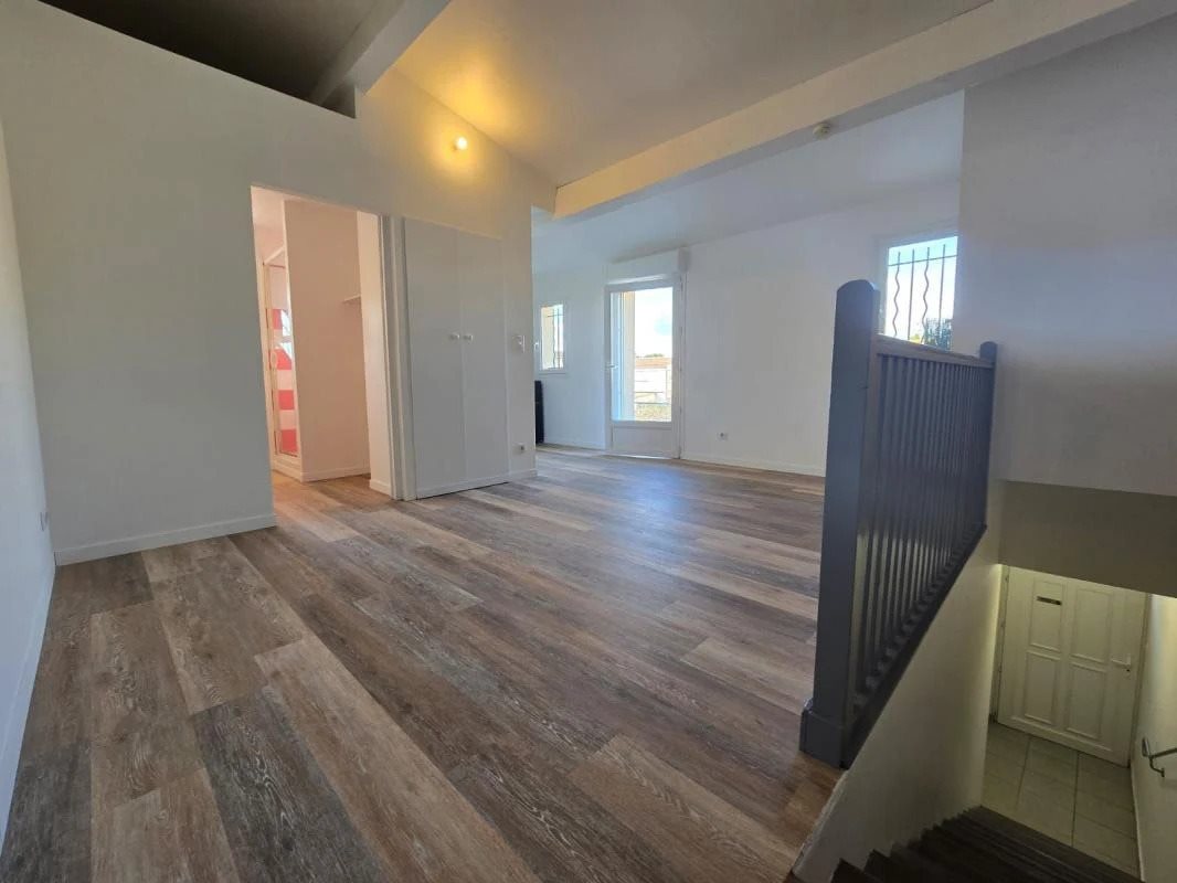 Appartement à louer, 27m², Saint-Martin-de-Crau