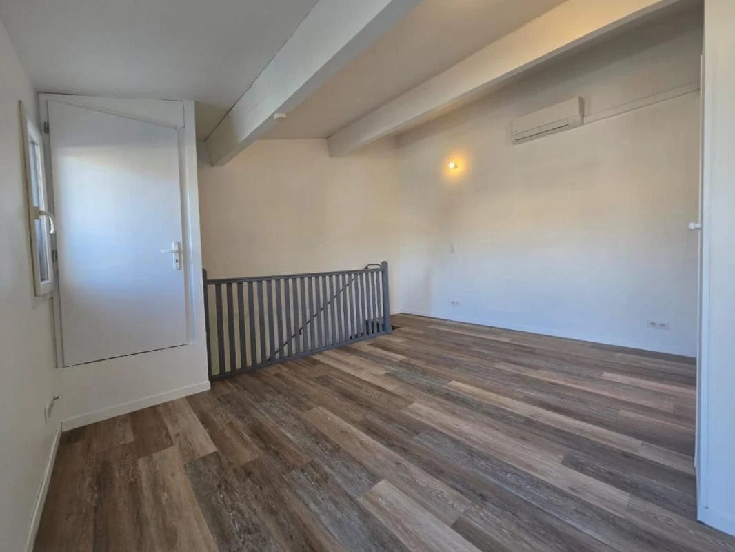 Appartement à louer, 27m², Saint-Martin-de-Crau