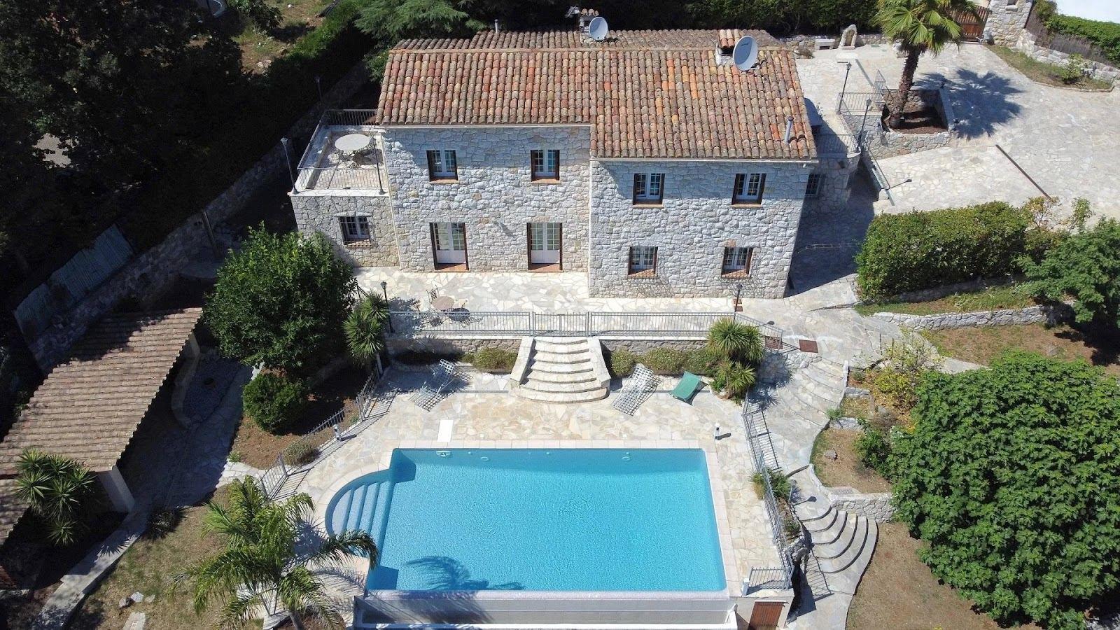 Maison à louer, 264m², Roquefort-les-Pins